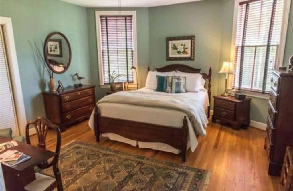 Charles Bass House Bed & Breakfast South Boston Exterior foto