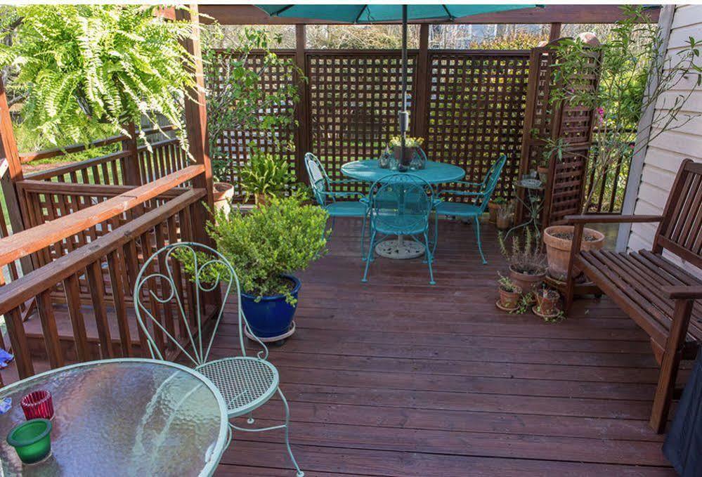 Charles Bass House Bed & Breakfast South Boston Exterior foto